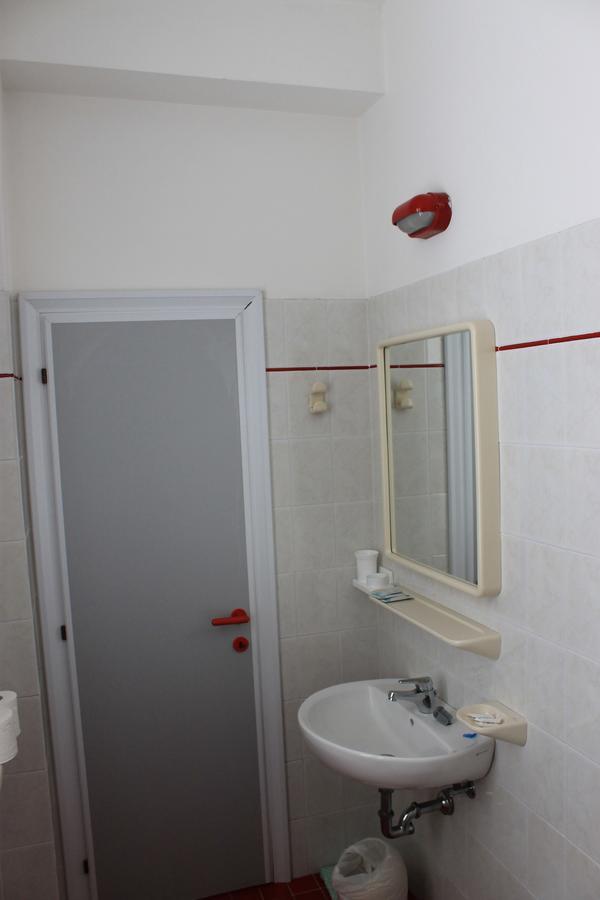 Hotel Susanna Rimini Bilik gambar