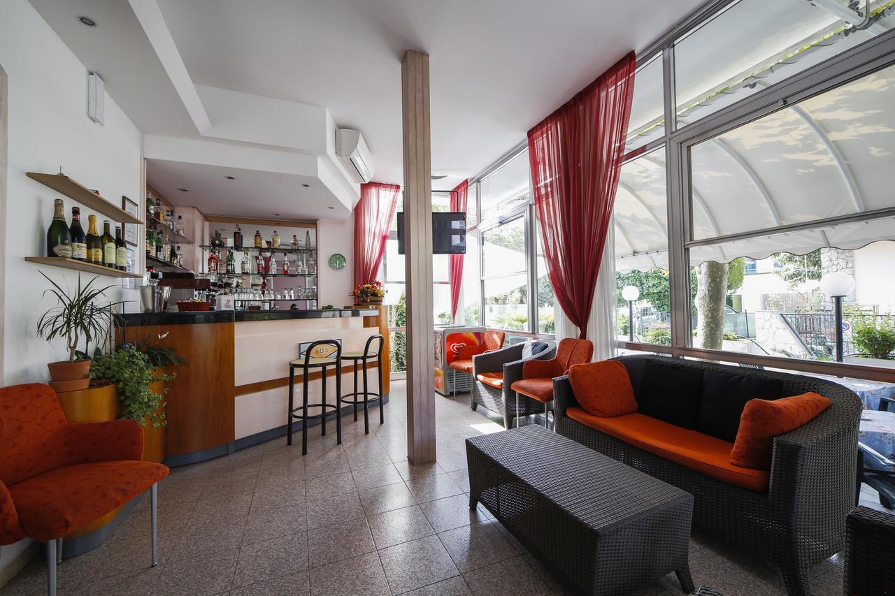 Hotel Susanna Rimini Luaran gambar